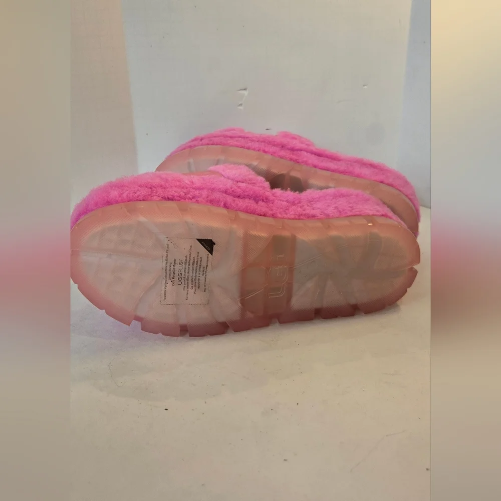 UGG cozy pink